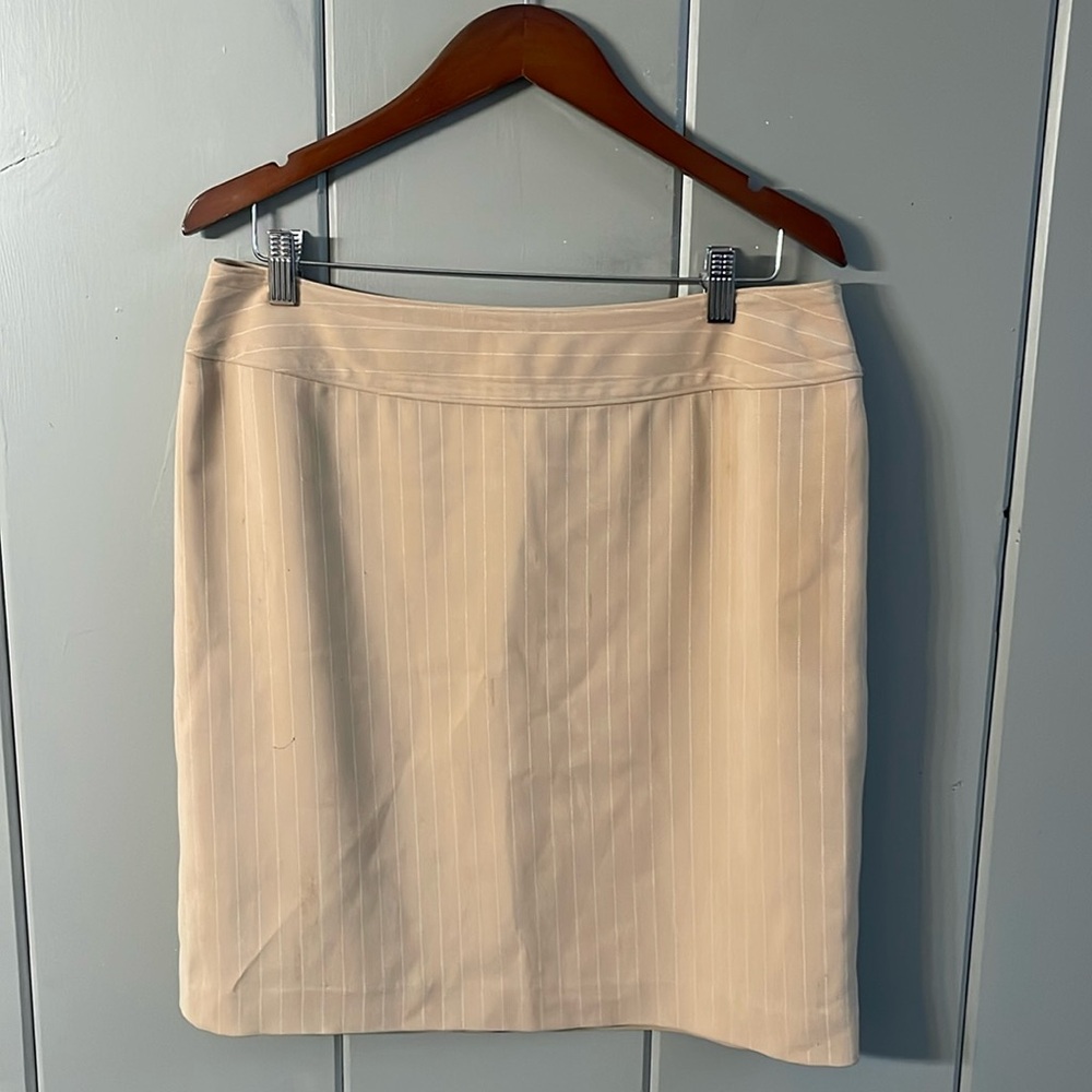 VN Tan Beige White Pinstripe Straight Pencil Skirt